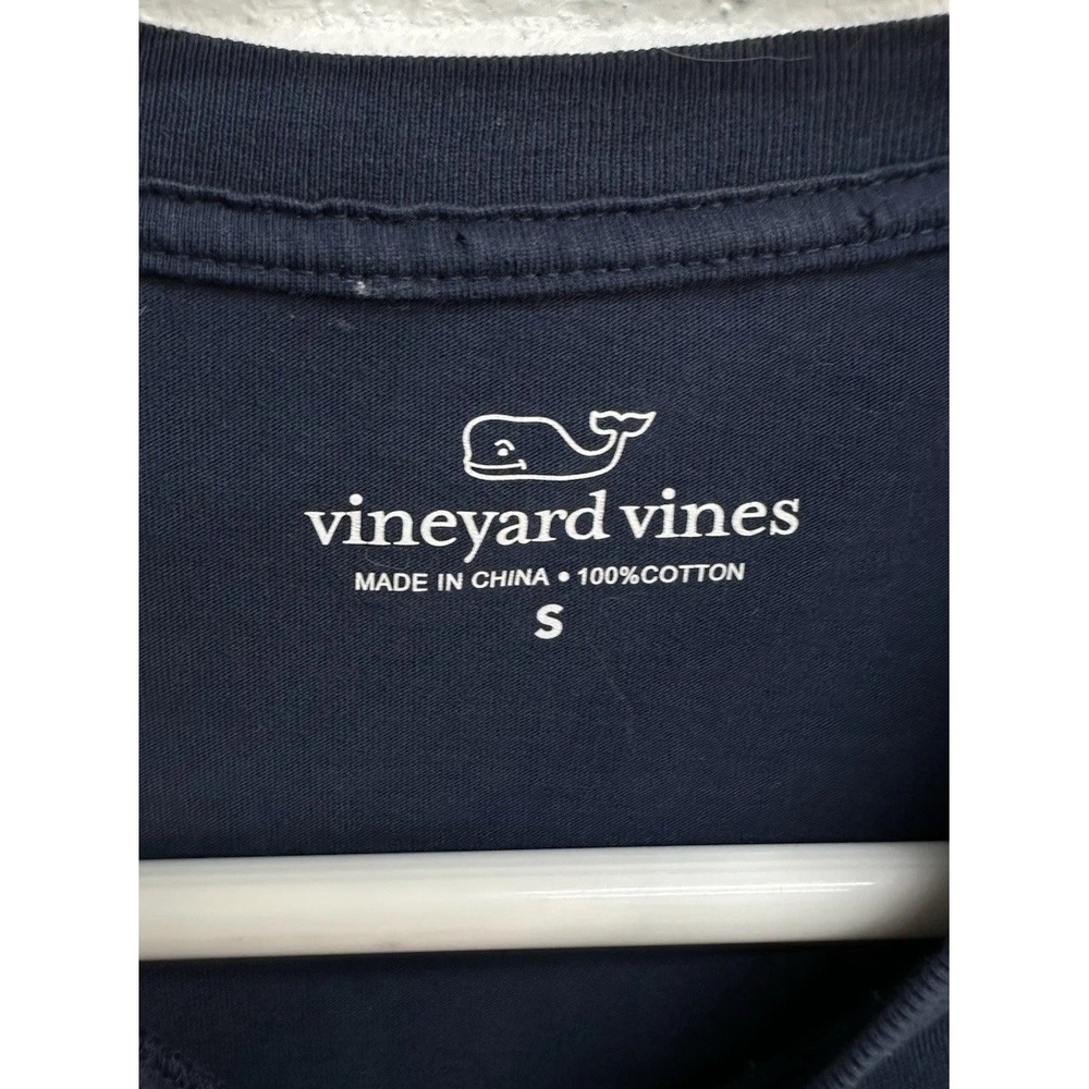 VINEYARD VINES Patriotic American Flag Whale Pocket Blue T-Shirt - Size Small - Picture 4 of 4